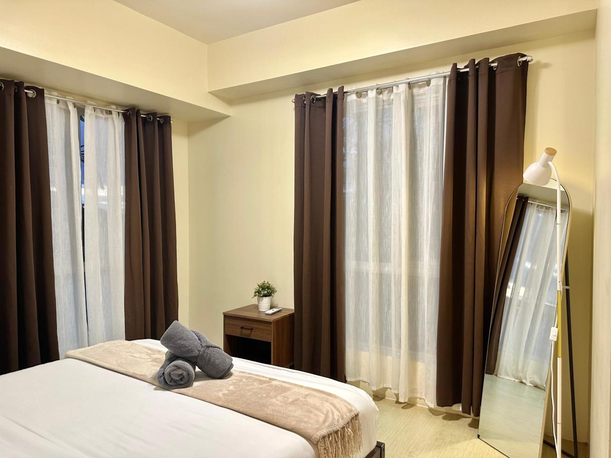 2-Bedroom Condo Unit With Balcony At Centrio Tower Beside Ayala Centrio Mall Downtown Cdo คากายันเดโอโร ภายนอก รูปภาพ