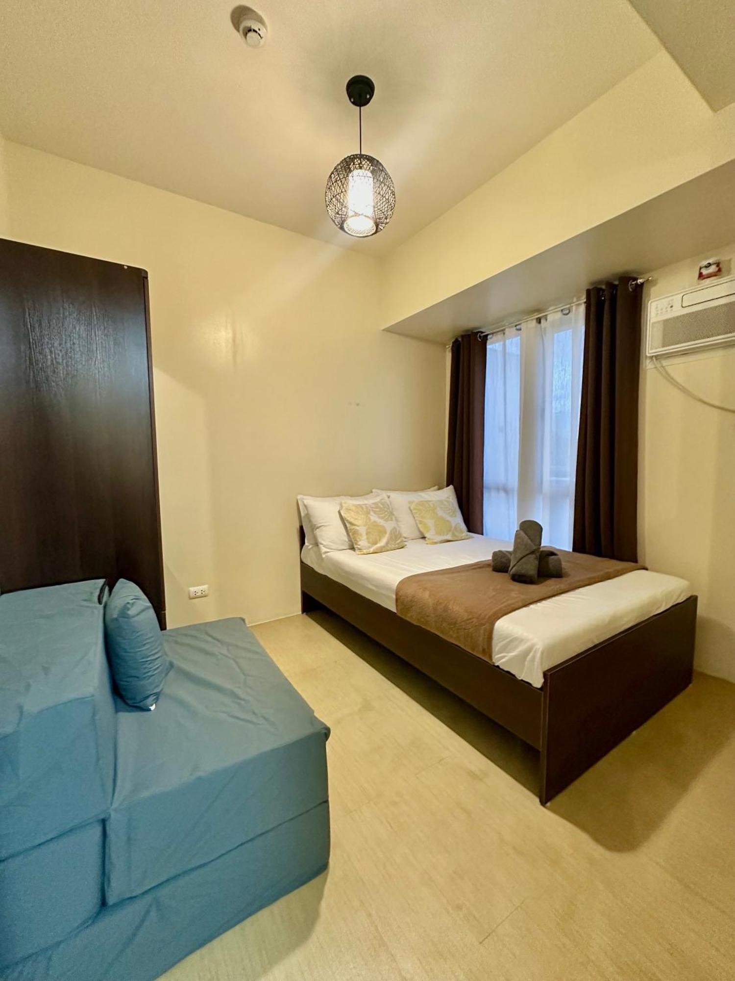 2-Bedroom Condo Unit With Balcony At Centrio Tower Beside Ayala Centrio Mall Downtown Cdo คากายันเดโอโร ภายนอก รูปภาพ